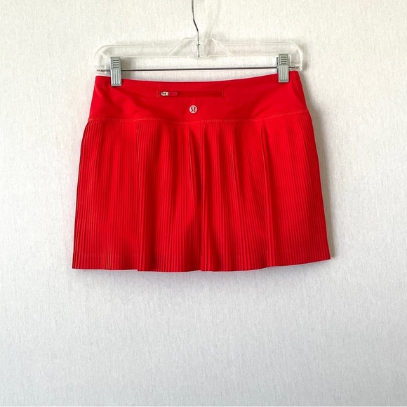 Lululemon Pleat to Street Mid-Rise Skirt in Hot Heat - Picture 4 of 11